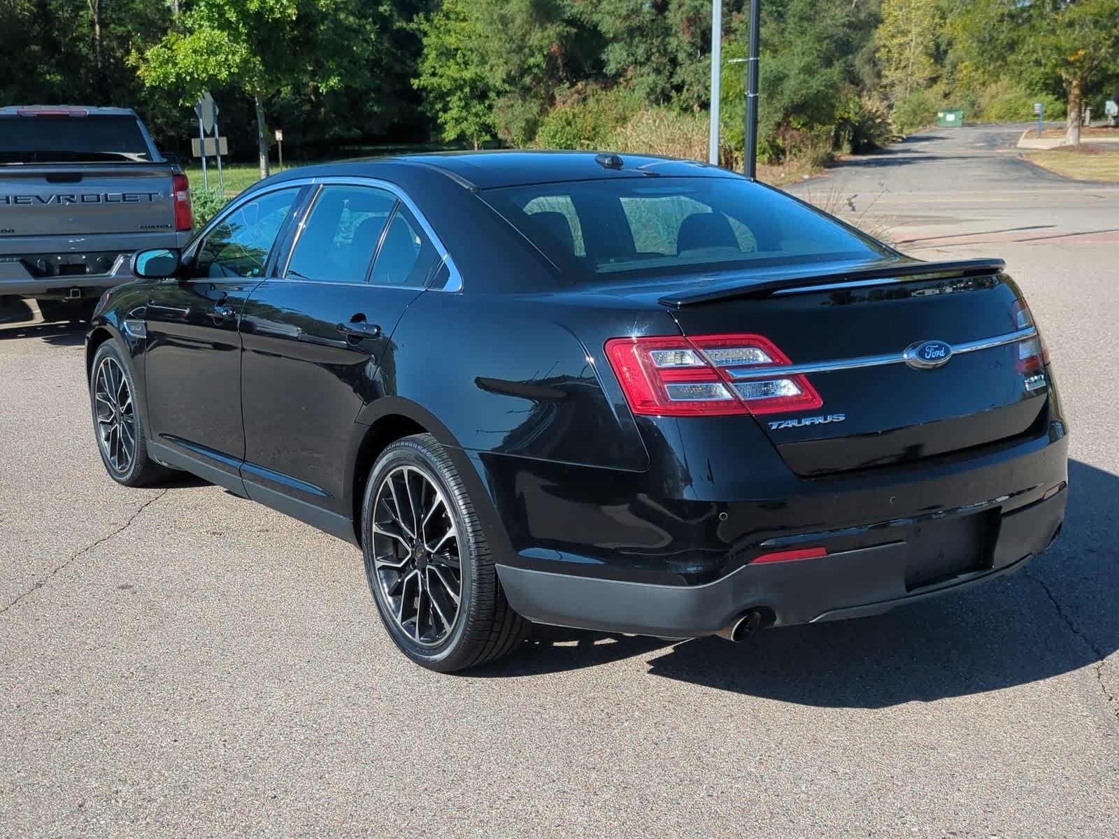 Thumbnail: 2017 Ford Taurus - 6