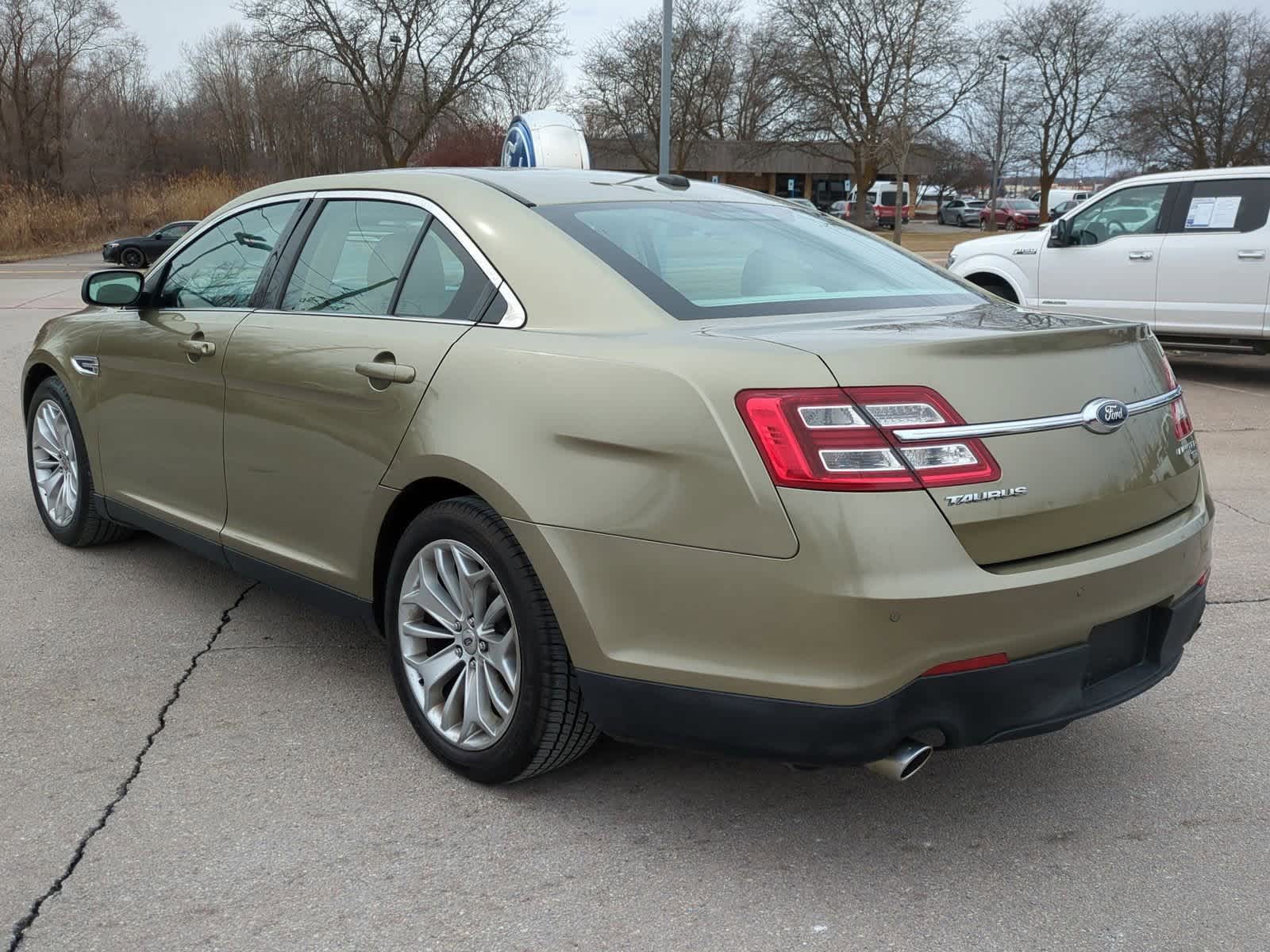 Thumbnail: 2013 Ford Taurus - 6