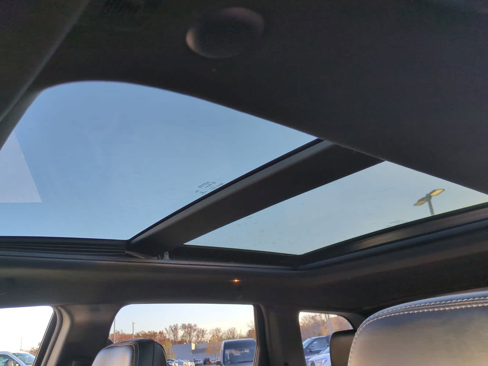 Thumbnail: 2019 Jeep Grand Cherokee - 19