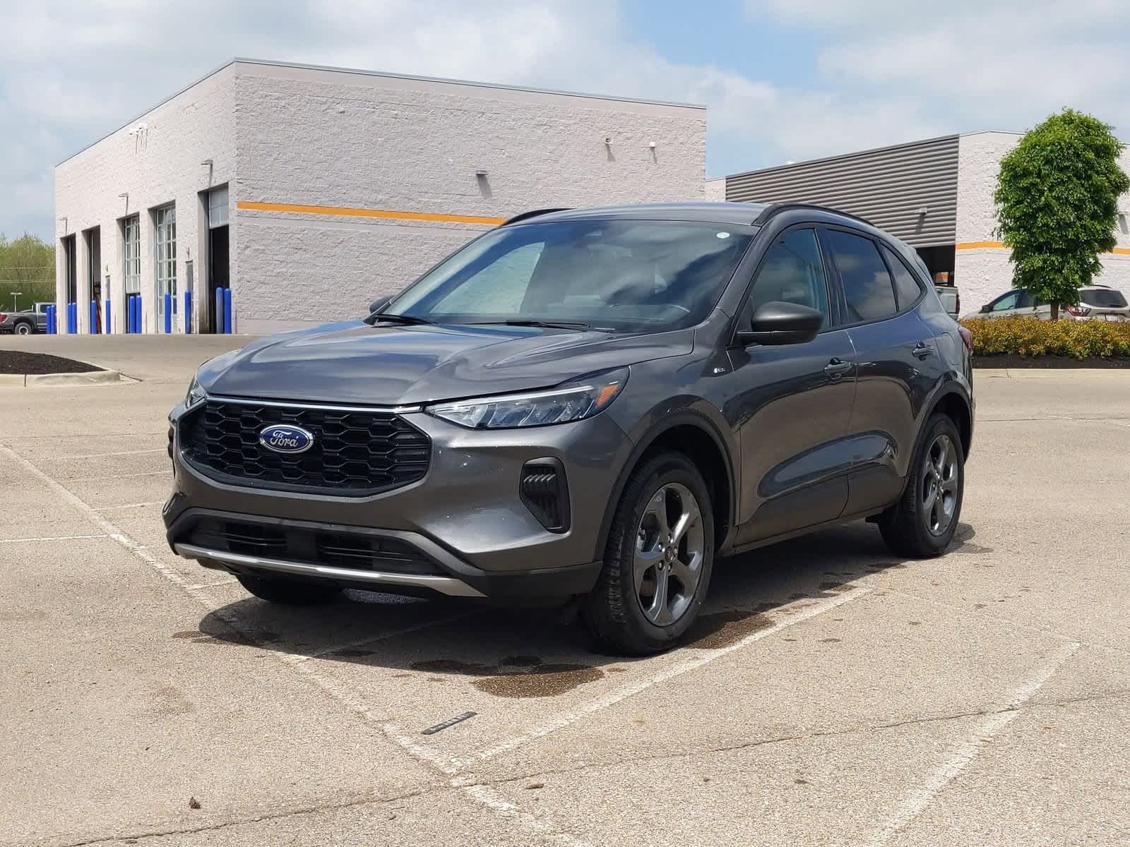 2025 Ford Escape ST-Line 4