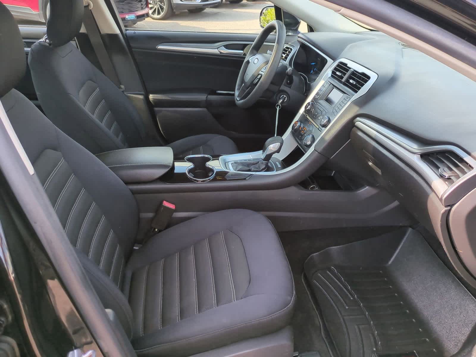 Thumbnail: 2014 Ford Fusion - 23