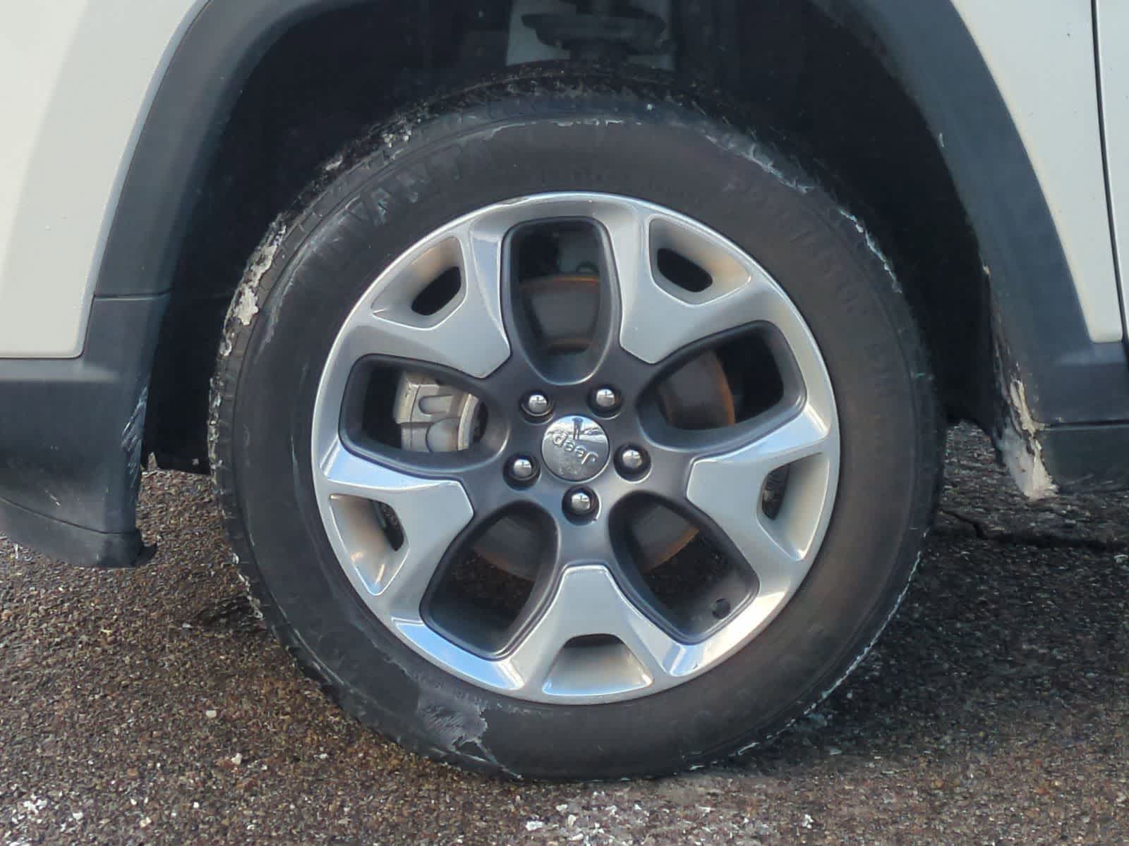 Thumbnail: 2021 Jeep Compass - 14