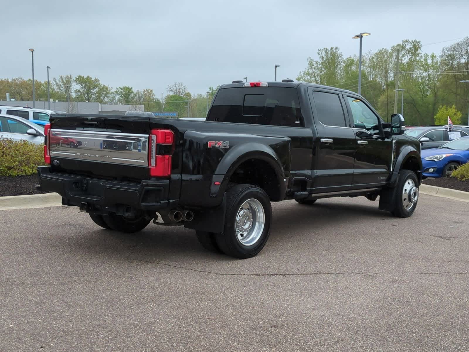 2023 Ford Econoline E-450 8