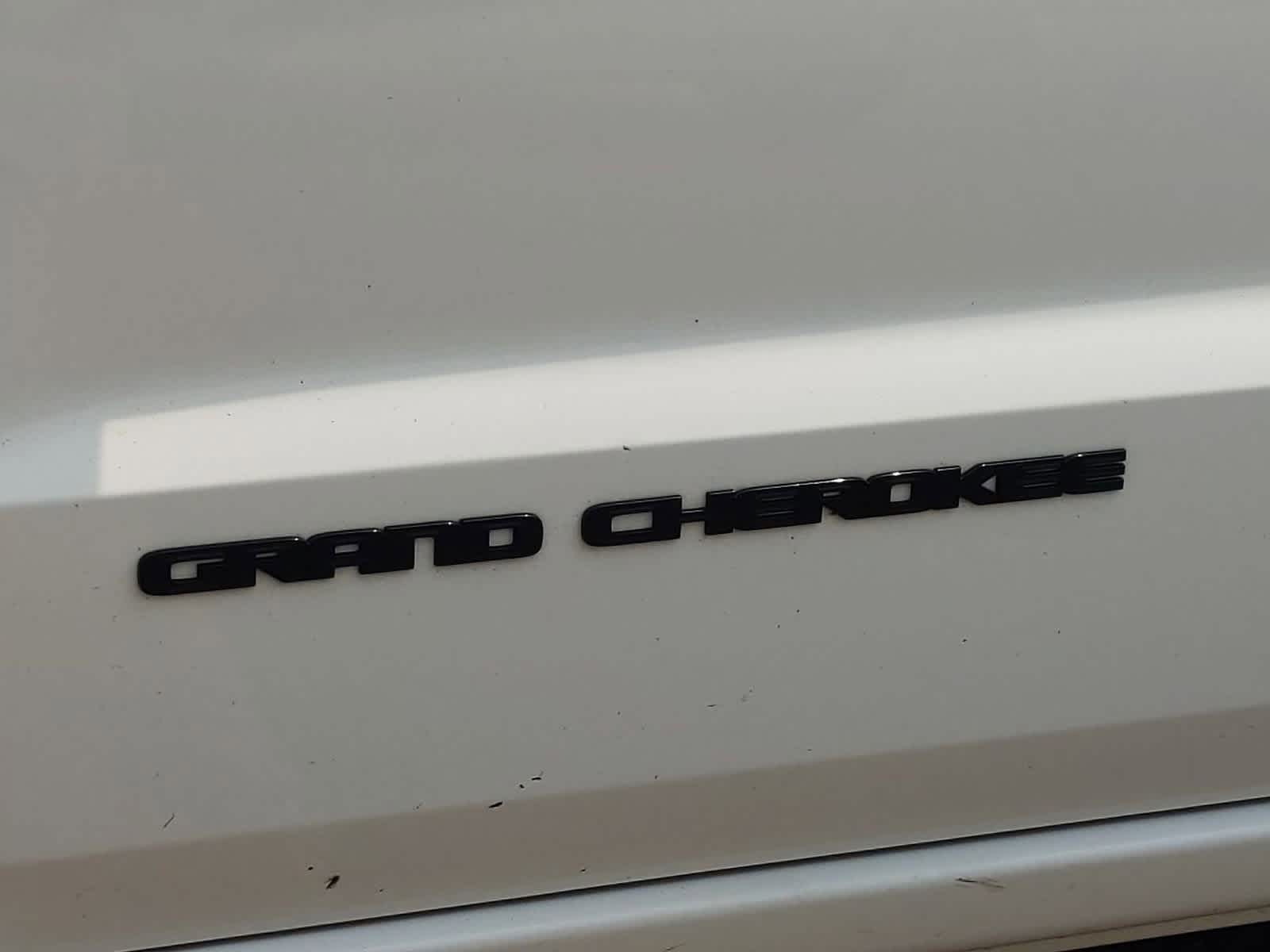 Thumbnail: 2020 Jeep Grand Cherokee - 13
