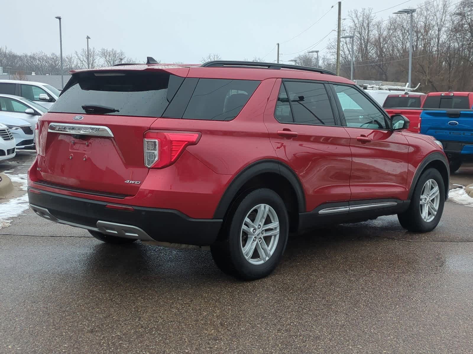 Thumbnail: 2022 Ford Explorer - 8