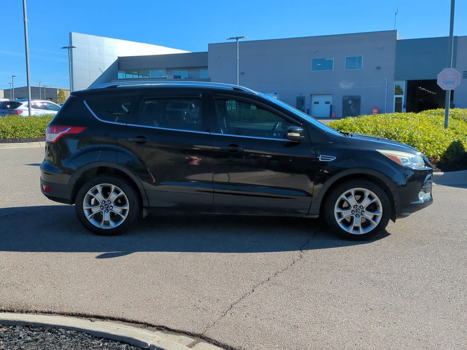 Thumbnail: 2014 Ford Escape - 9