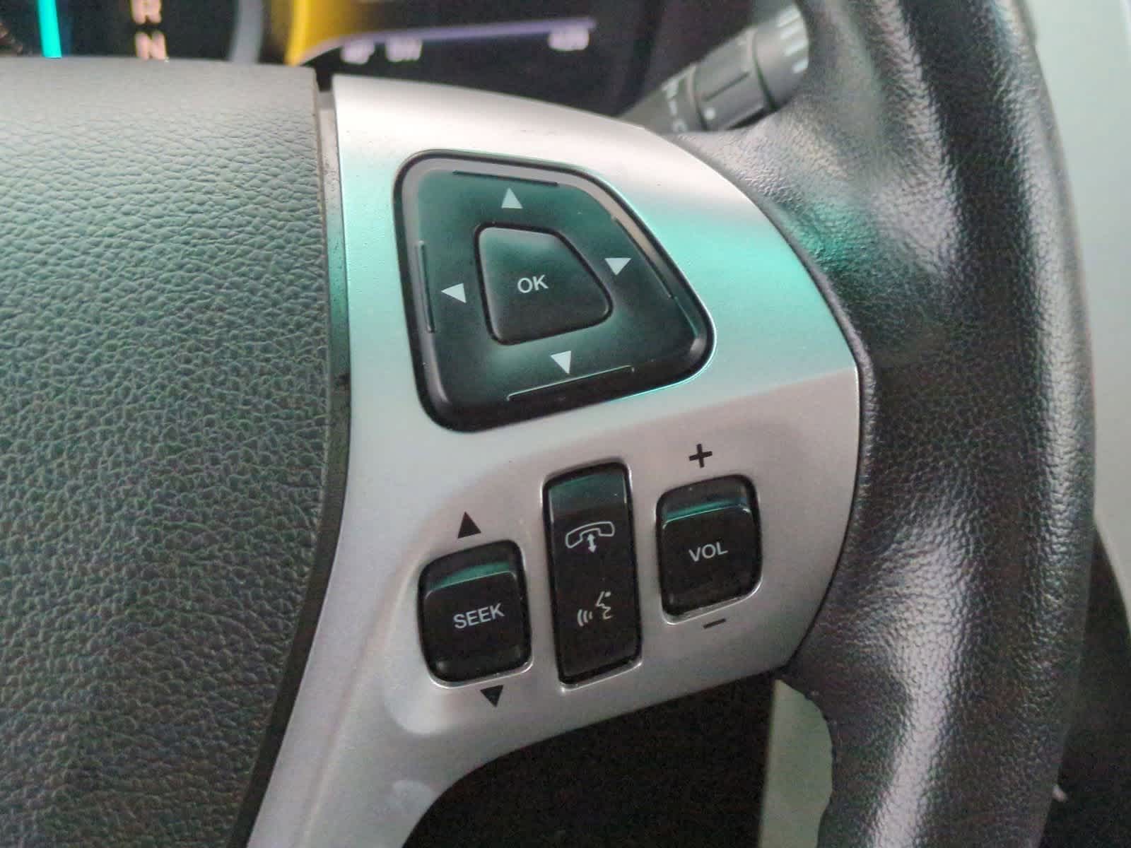 Thumbnail: 2015 Ford Explorer - 28