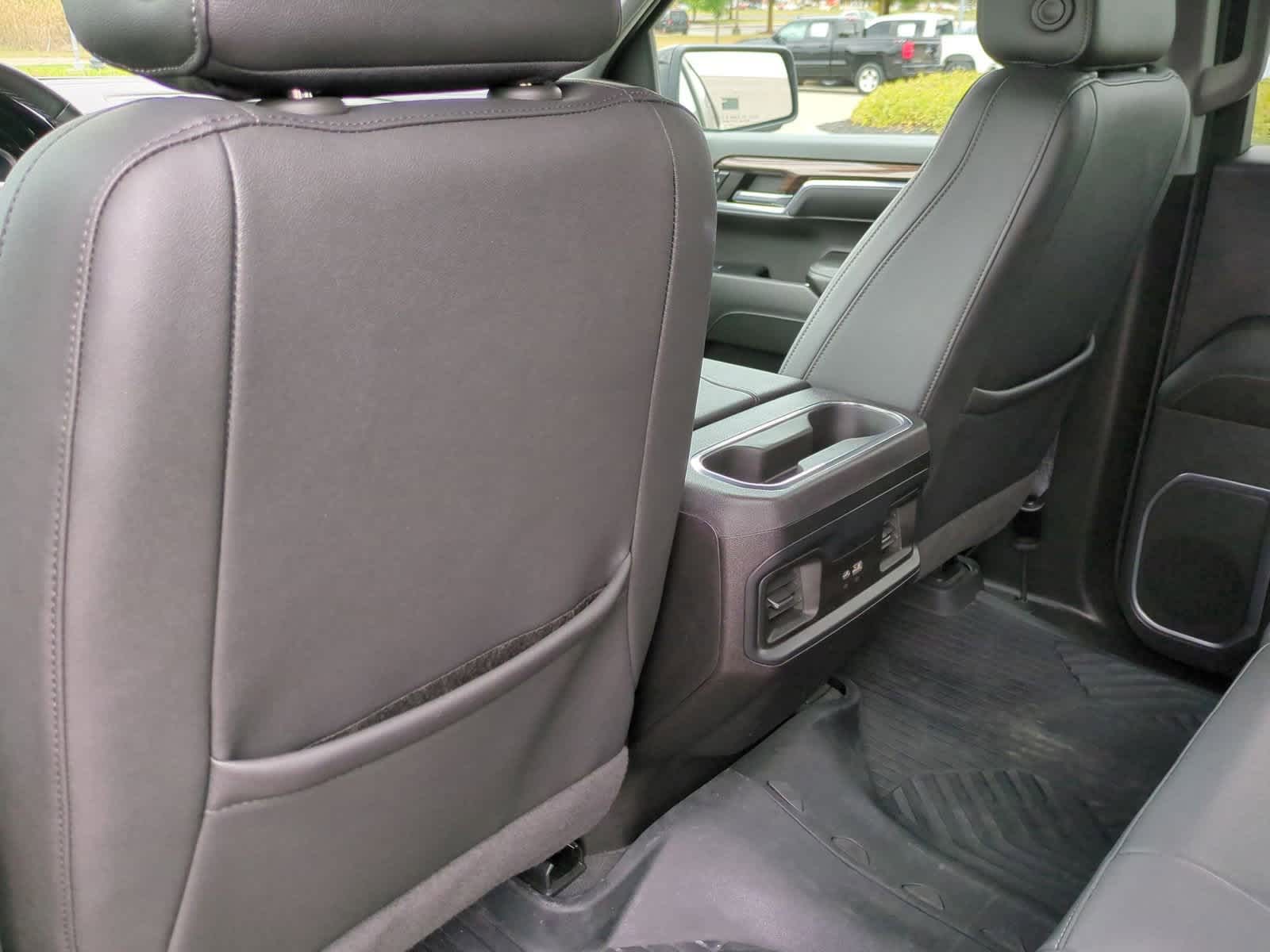 Thumbnail: 2024 Chevrolet Silverado 1500 - 18