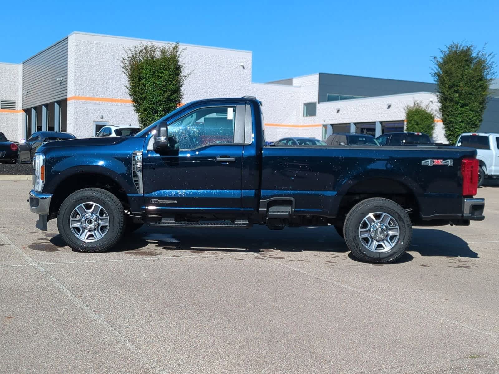 Thumbnail: 2025 Ford Econoline - 5