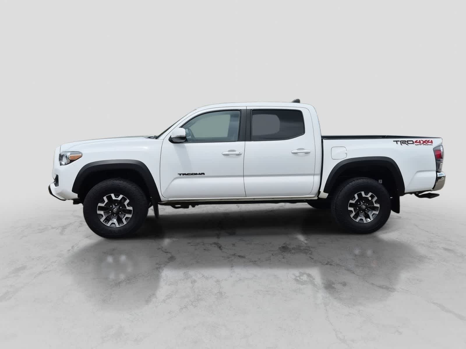 Thumbnail: 2023 Toyota Tacoma - 5