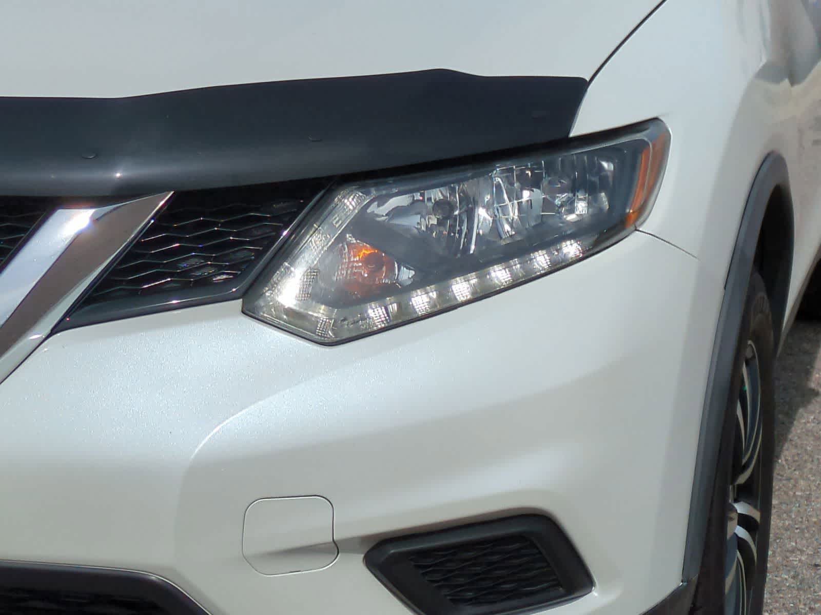 Thumbnail: 2015 Nissan Rogue - 11