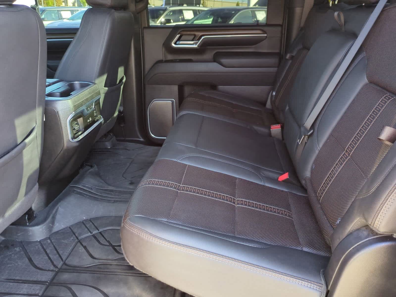 Thumbnail: 2025 Chevrolet Silverado 3500 - 20