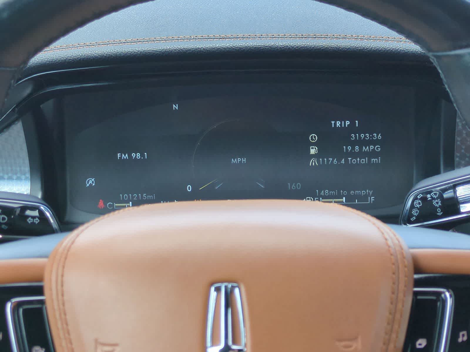 Thumbnail: 2021 Lincoln Aviator - 35