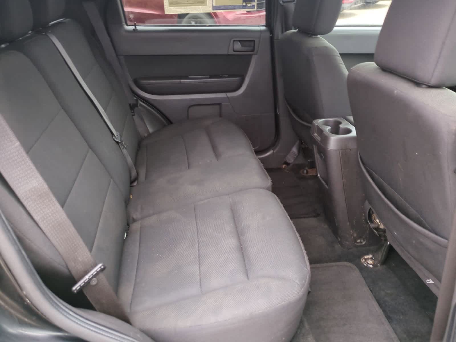 Thumbnail: 2010 Ford Escape - 21