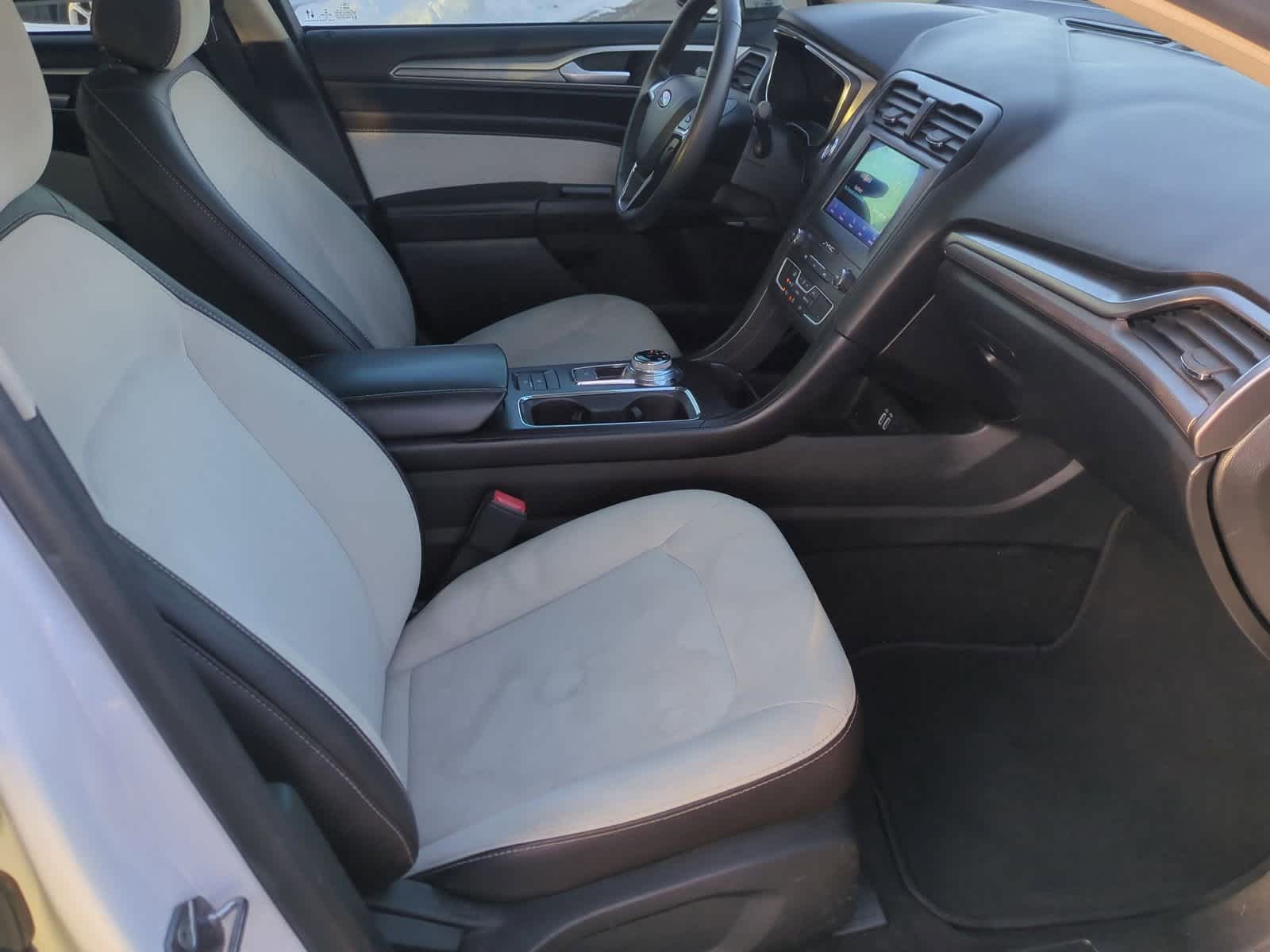 Thumbnail: 2020 Ford Fusion - 21