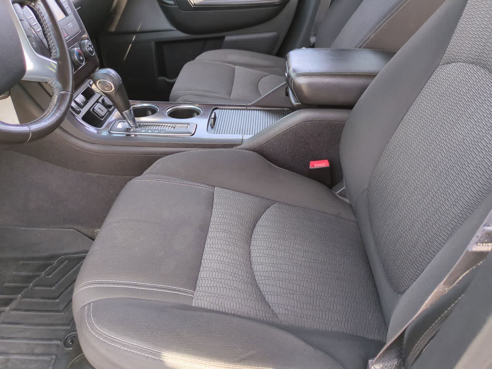 Thumbnail: 2015 Chevrolet Traverse - 17