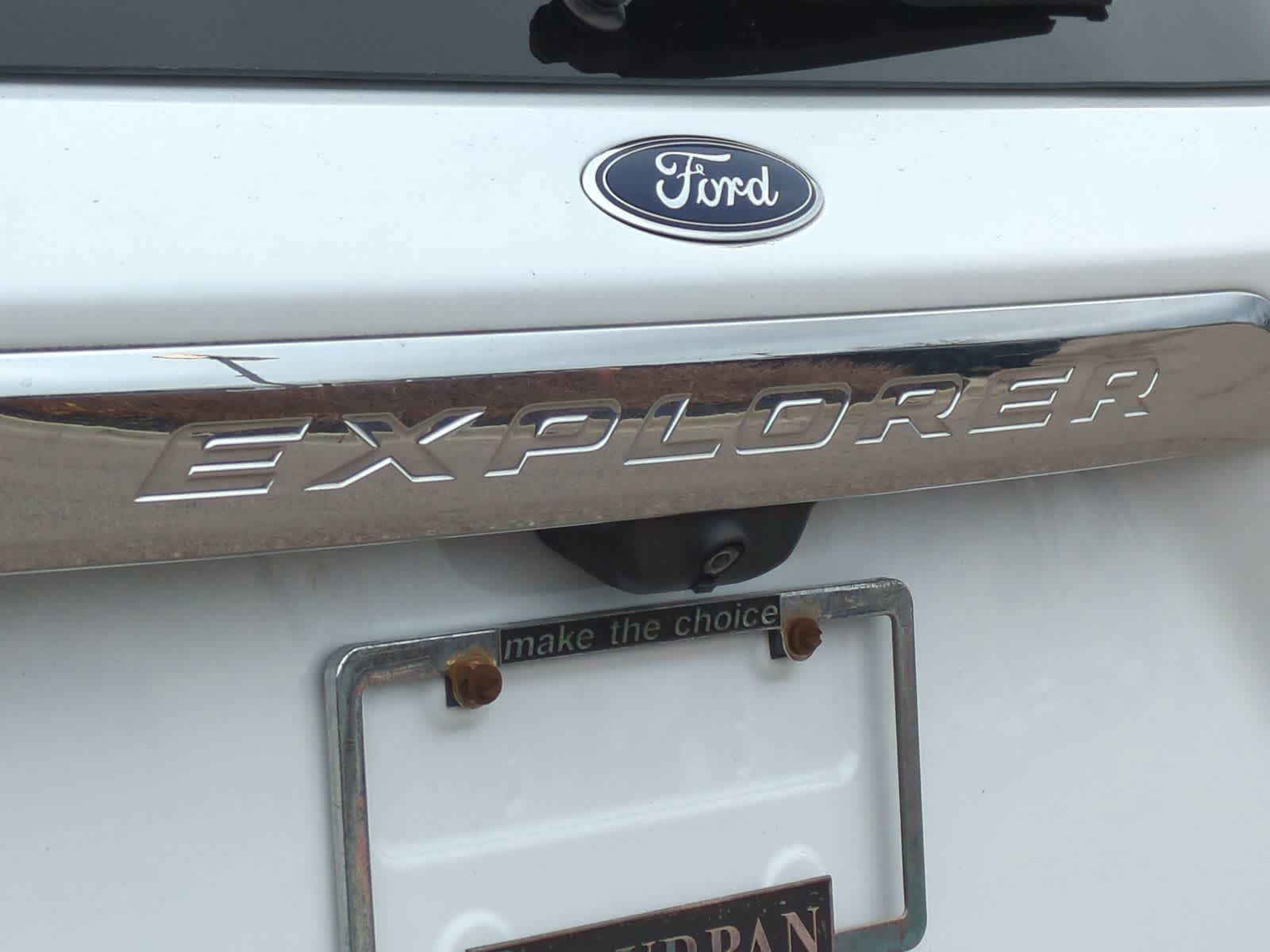 Thumbnail: 2020 Ford Explorer - 14