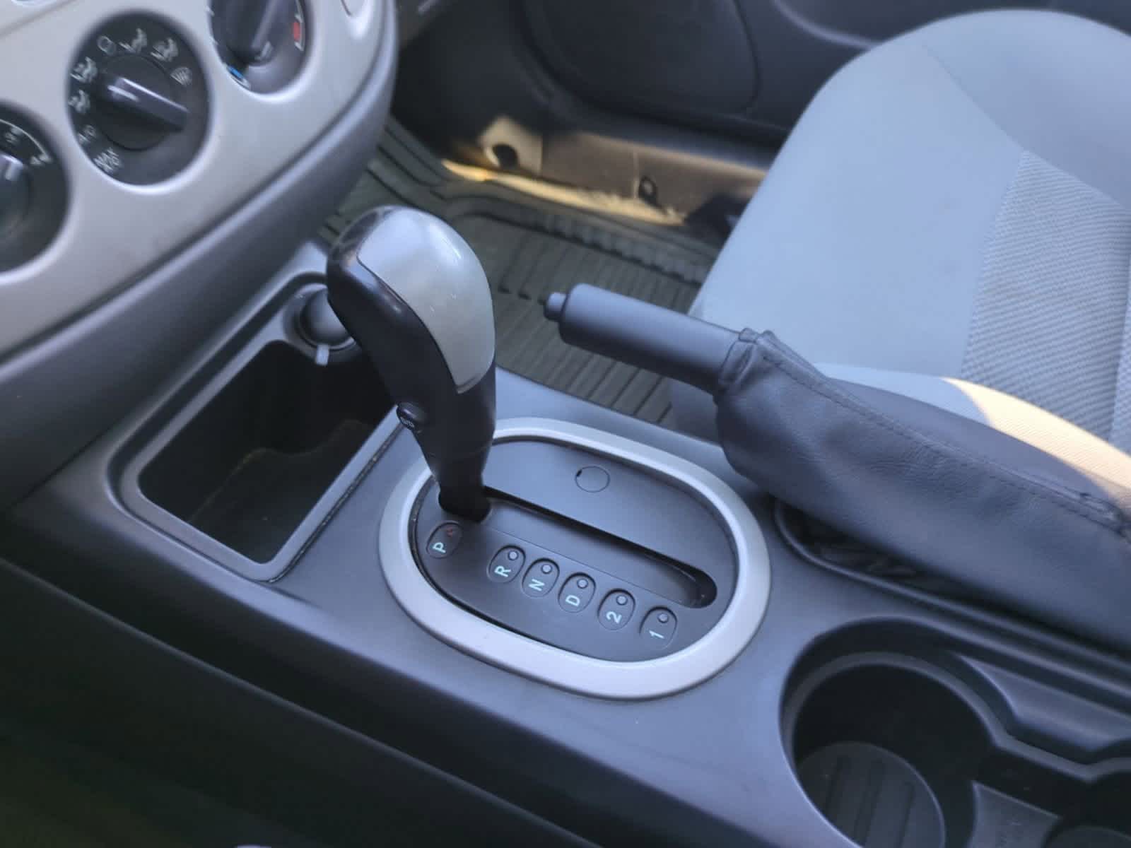 Thumbnail: 2006 Ford Escape - 31