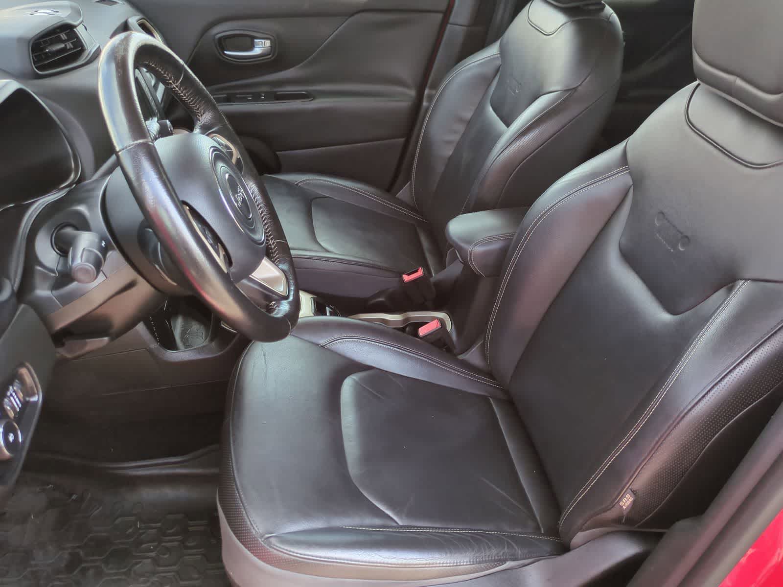 Thumbnail: 2015 Jeep Renegade - 16