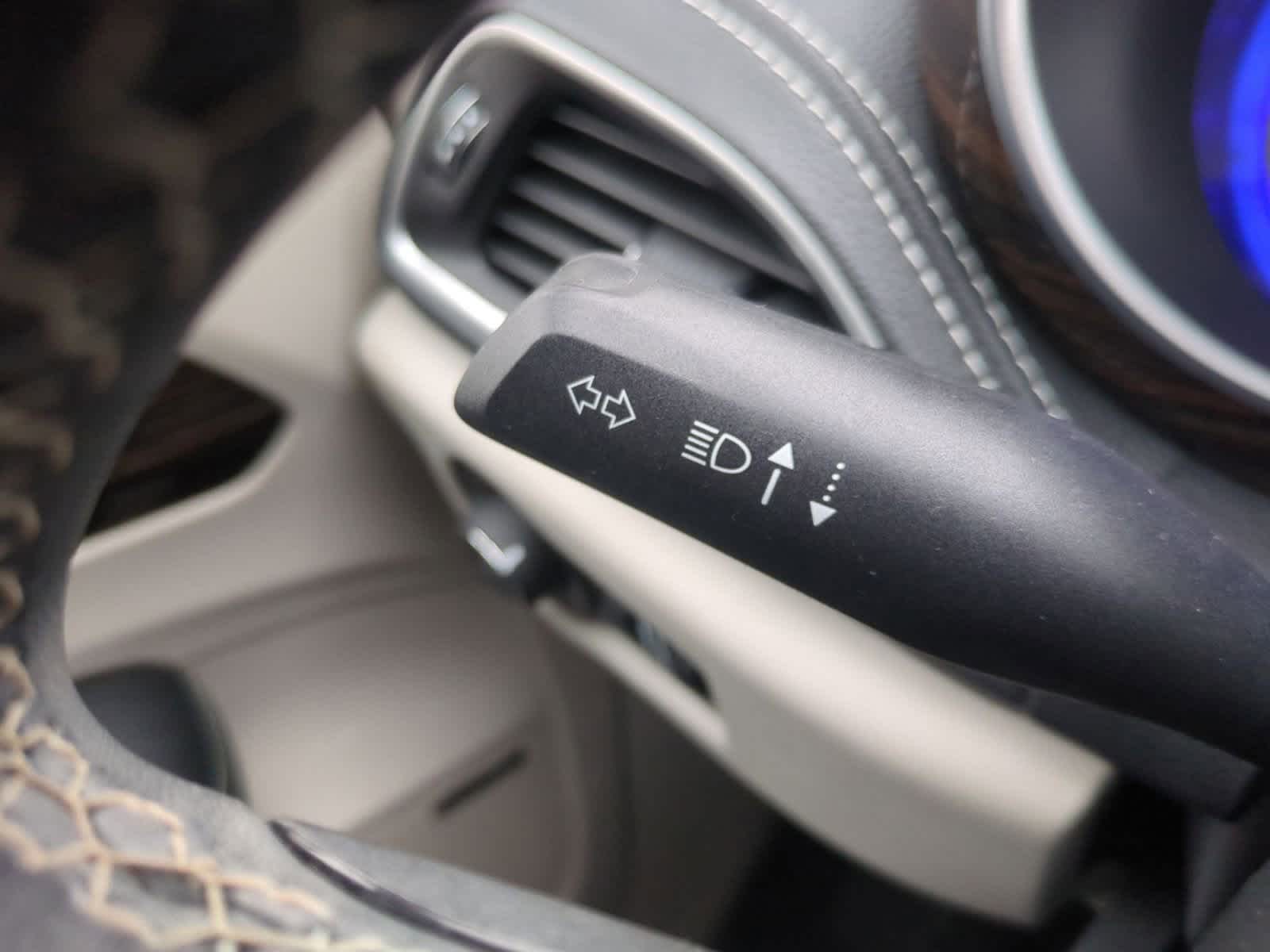 Thumbnail: 2022 Chrysler Pacifica - 30