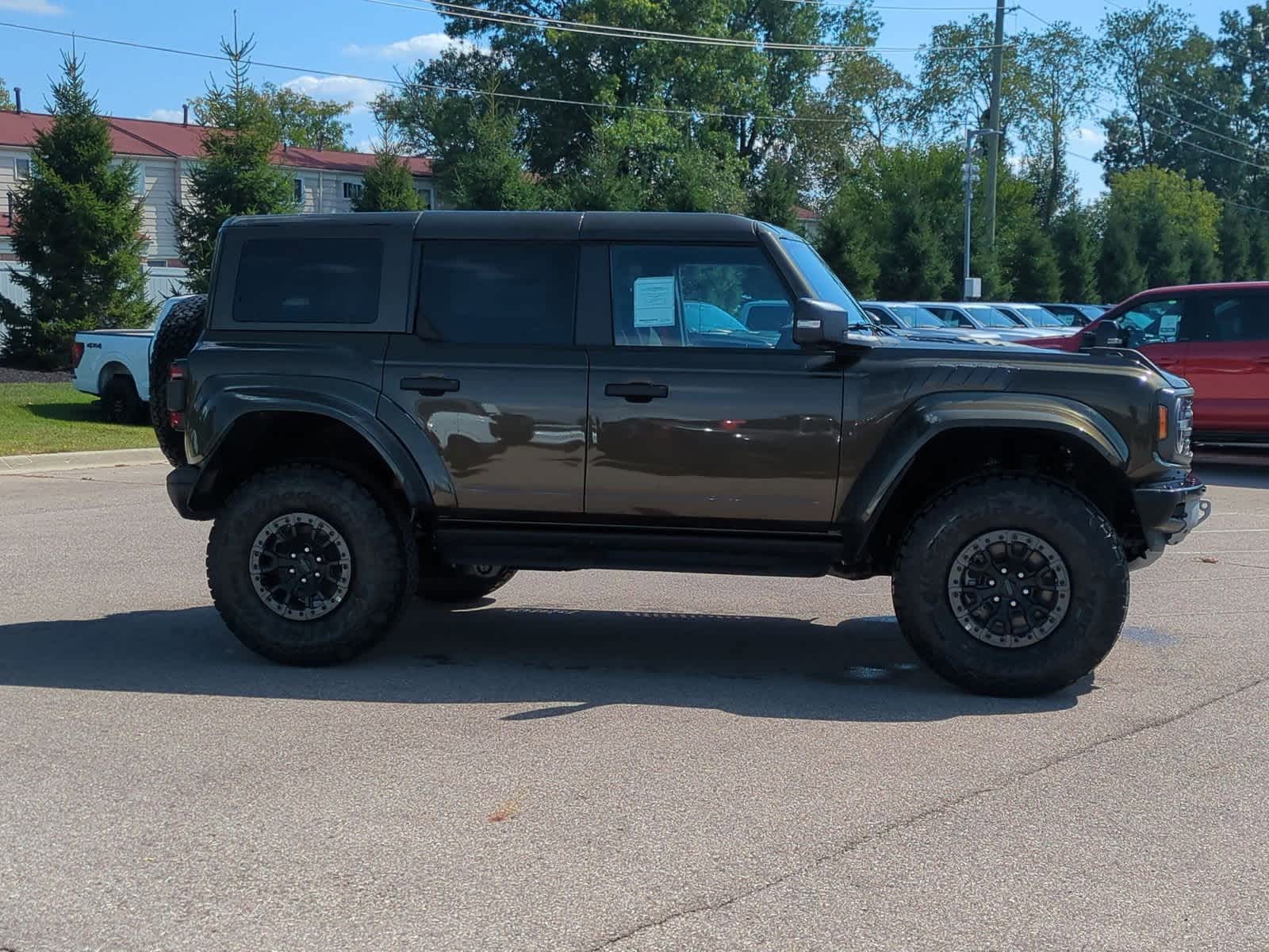 Thumbnail: 2025 Ford Bronco - 9
