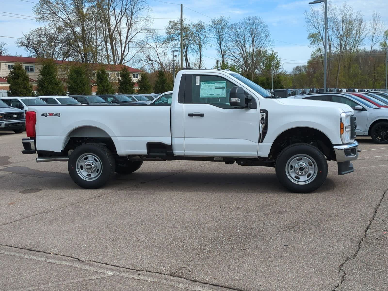 Thumbnail: 2025 Ford Econoline - 9