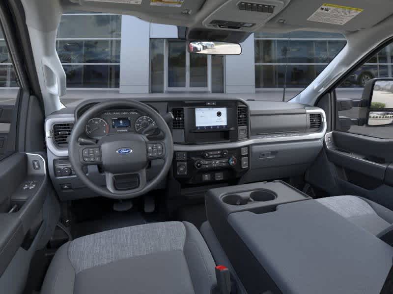 Thumbnail: 2025 Ford Econoline - 9
