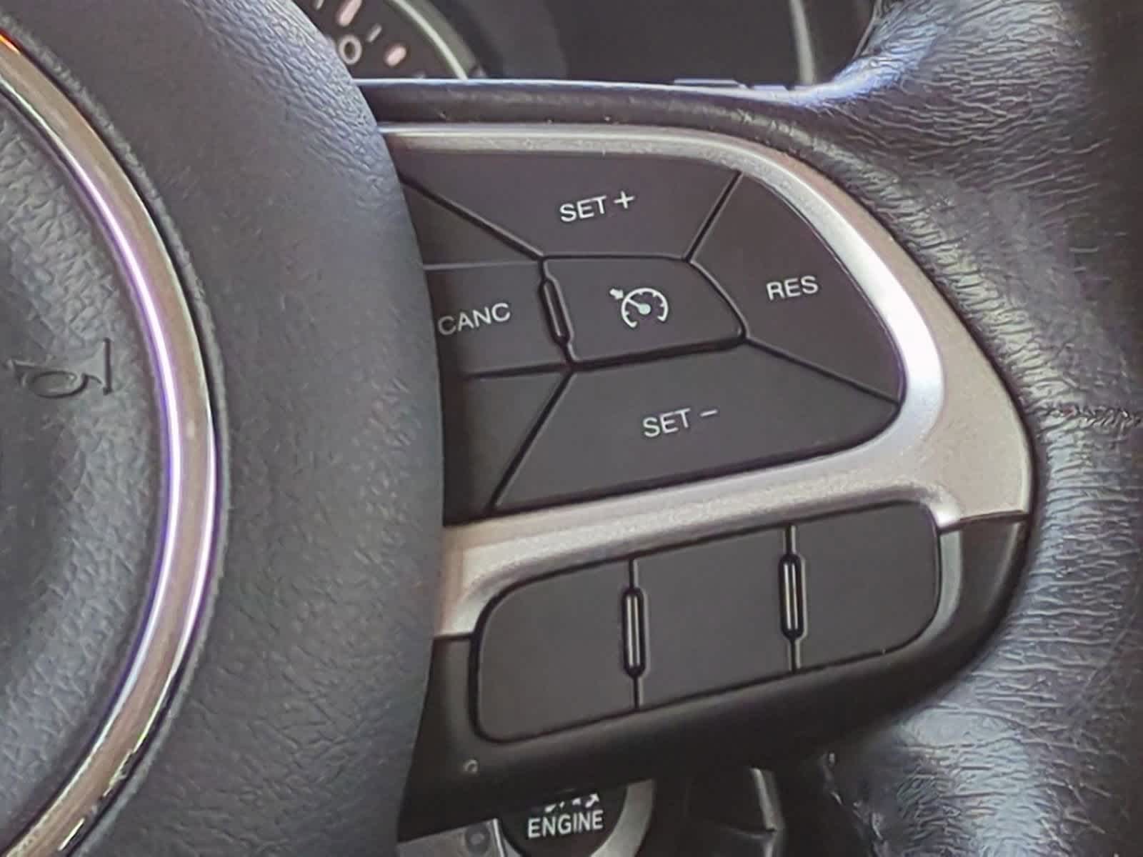 Thumbnail: 2018 Jeep Renegade - 24