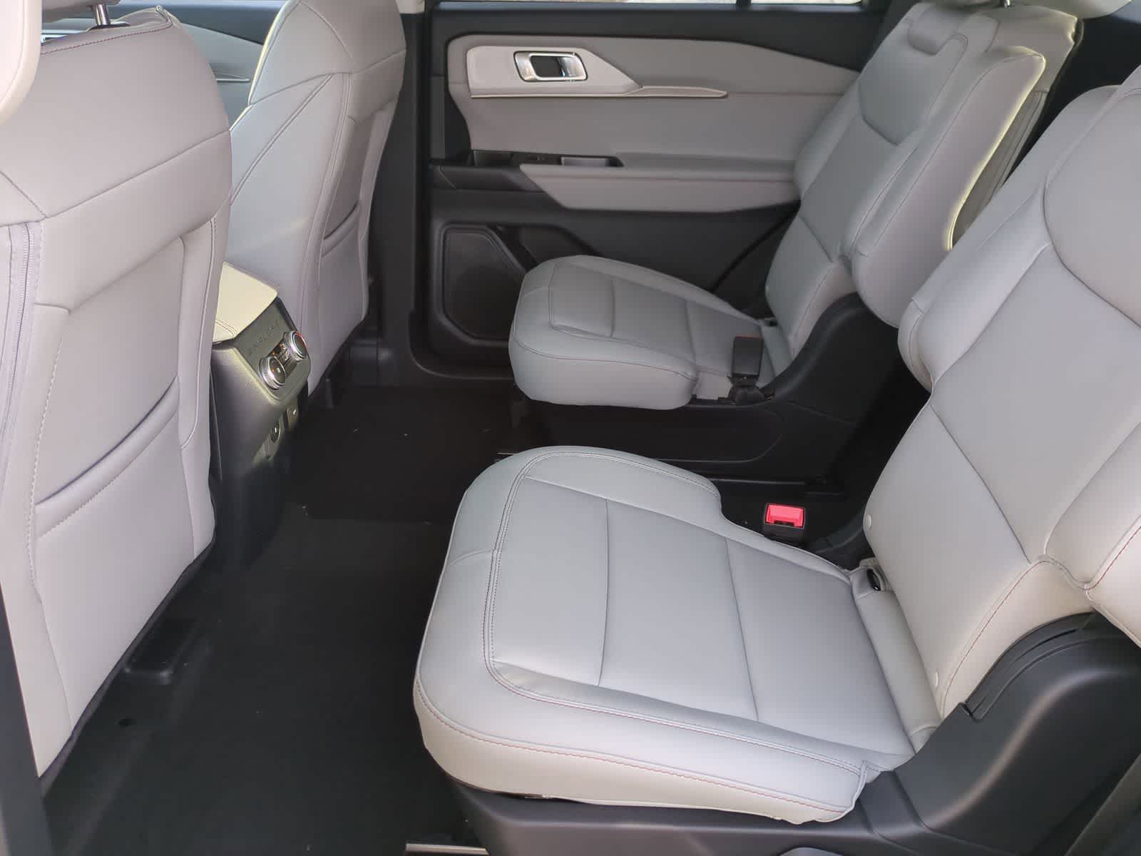 Thumbnail: 2026 Ford Explorer - 19