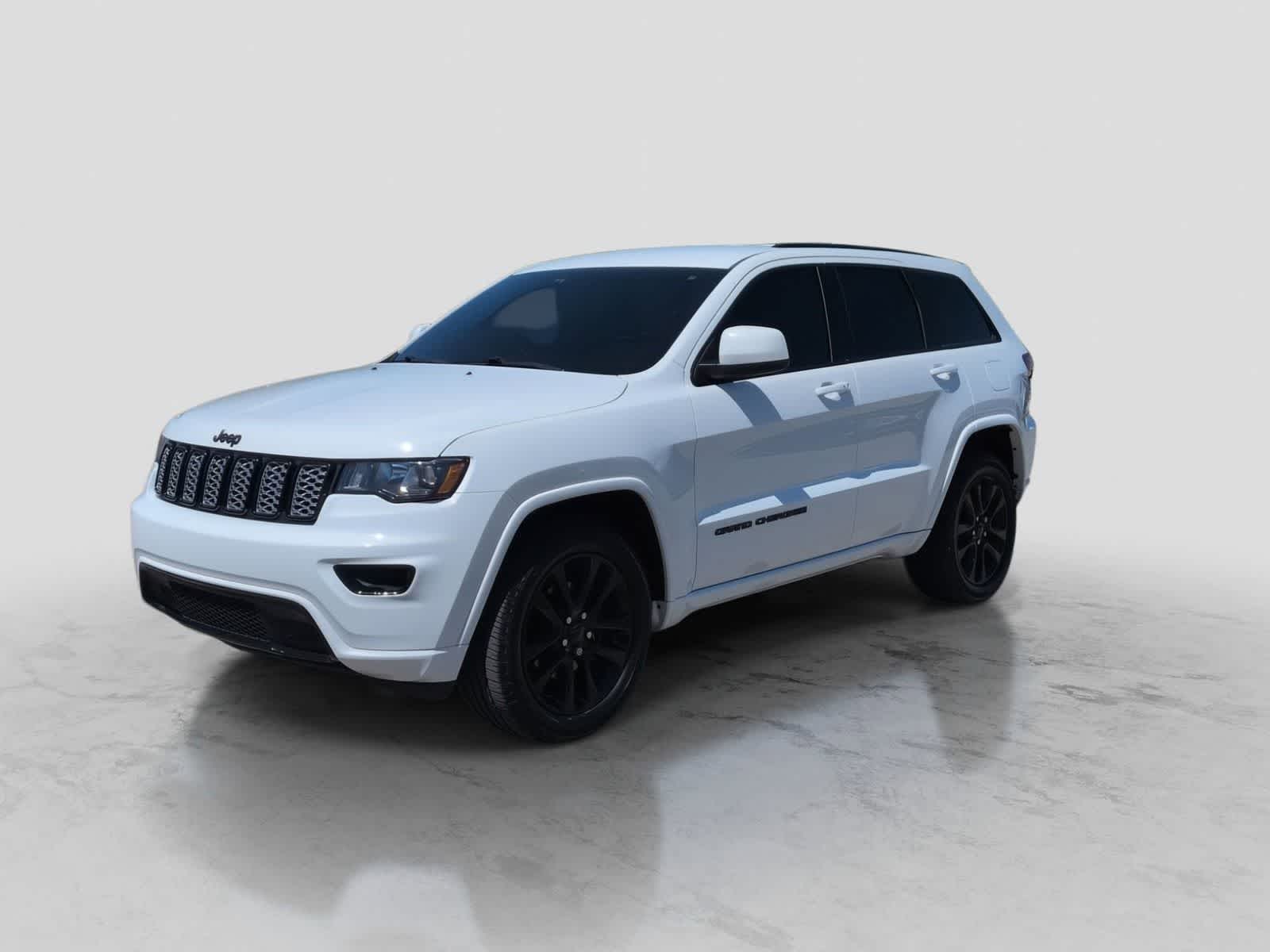 Thumbnail: 2020 Jeep Grand Cherokee - 4