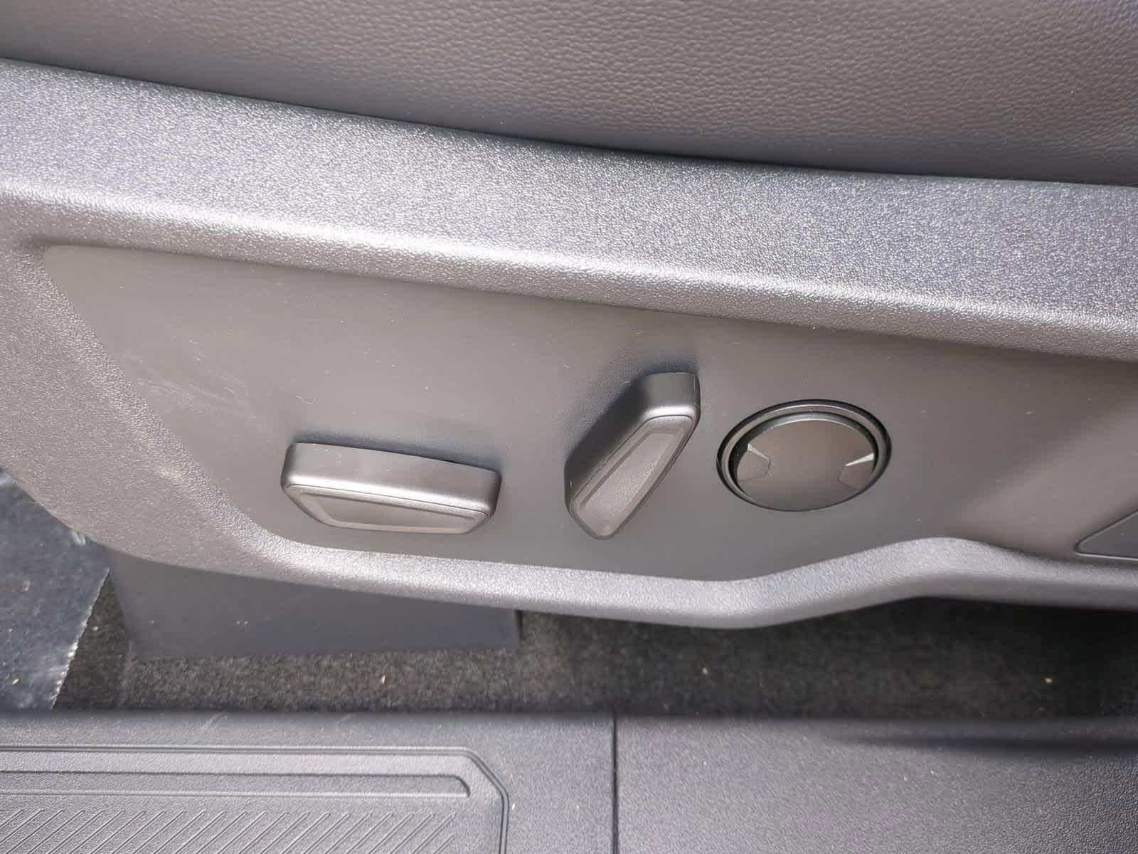 Thumbnail: 2025 Ford Bronco - 17