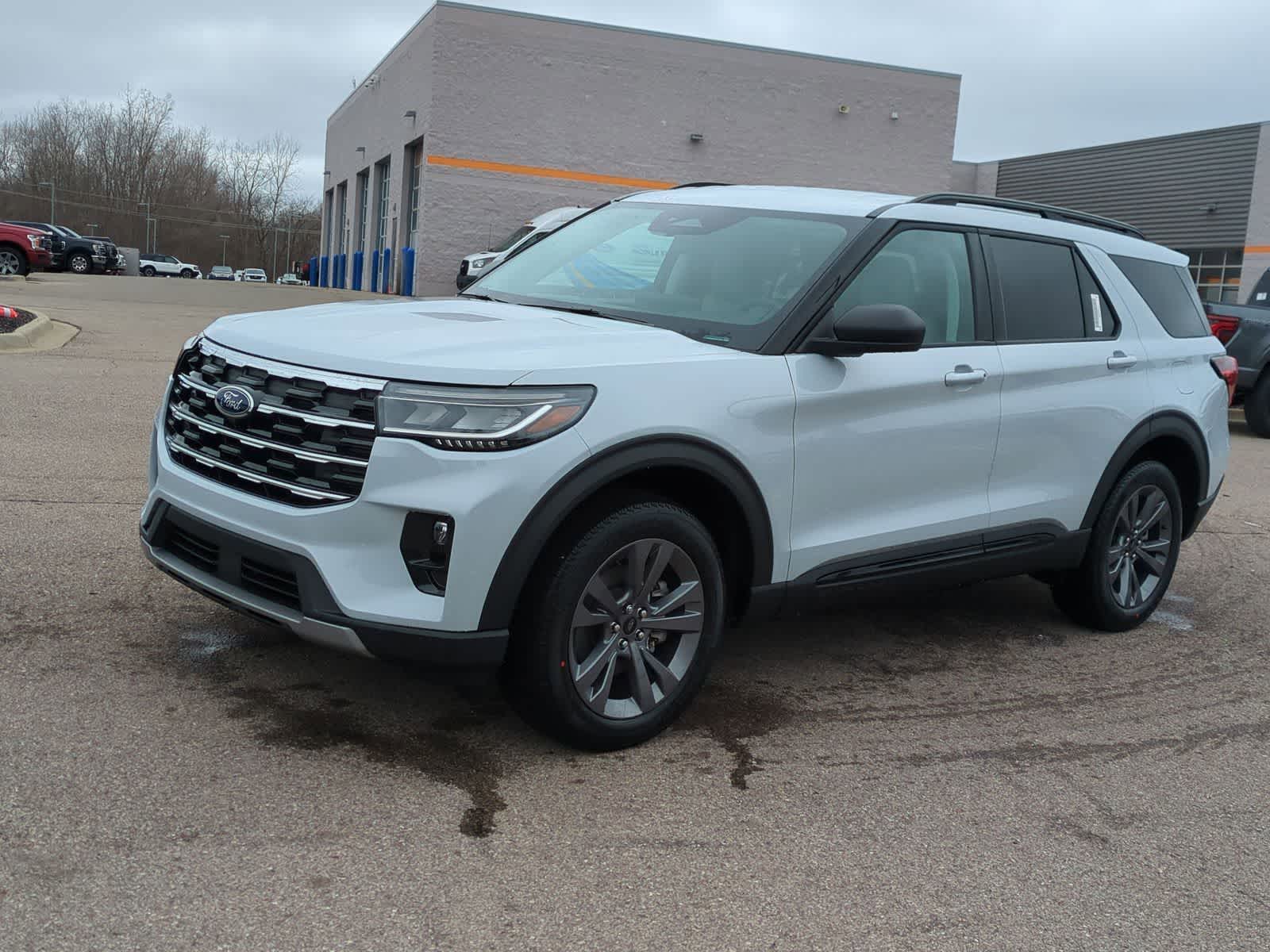 Thumbnail: 2026 Ford Explorer - 4