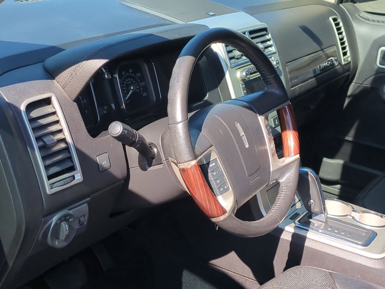 Thumbnail: 2010 Lincoln MKX - 10