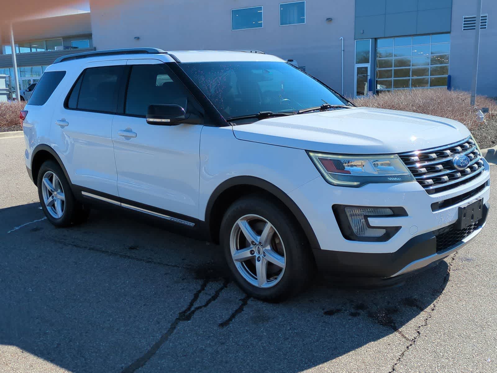 Thumbnail: 2017 Ford Explorer - 2