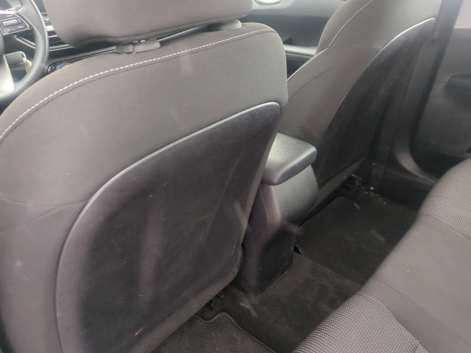 Thumbnail: 2019 Kia Forte - 17