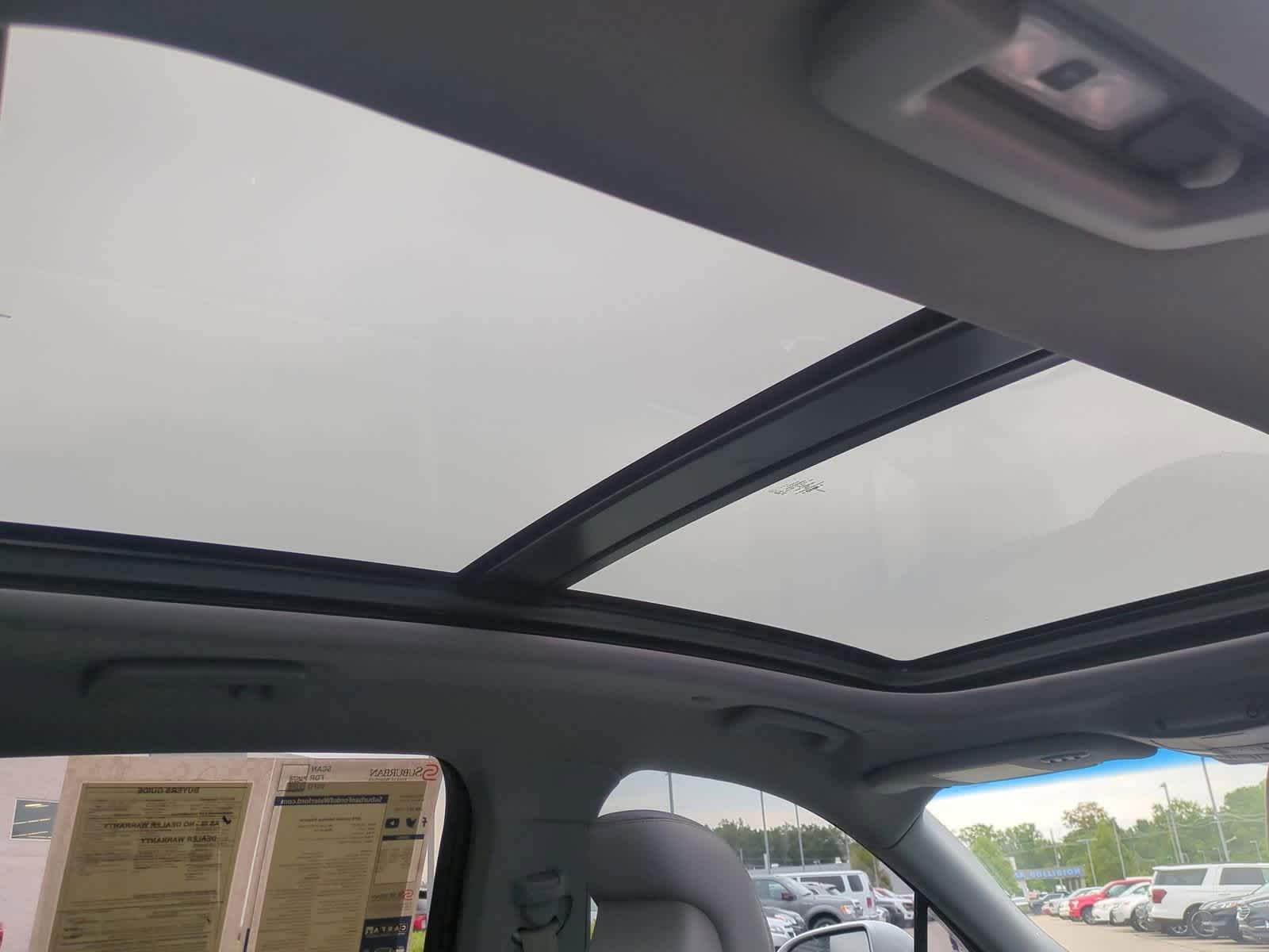 Thumbnail: 2019 Lincoln Nautilus - 22