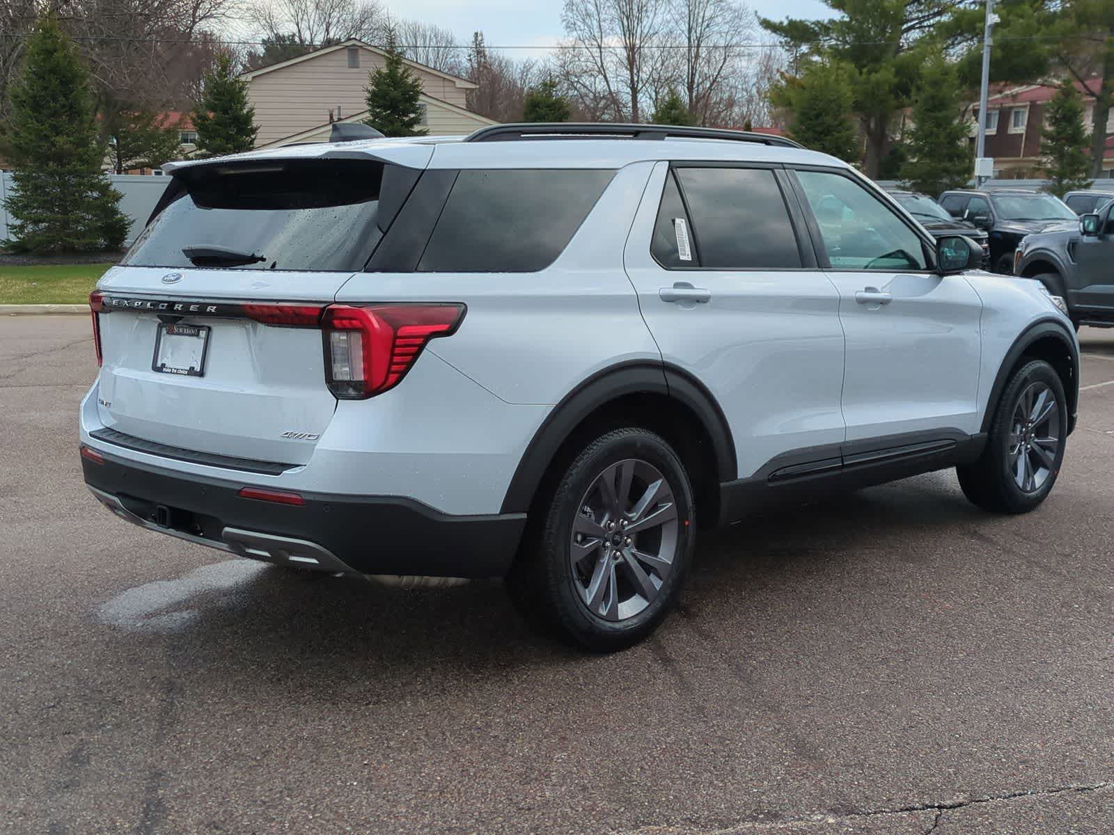 Thumbnail: 2026 Ford Explorer - 8