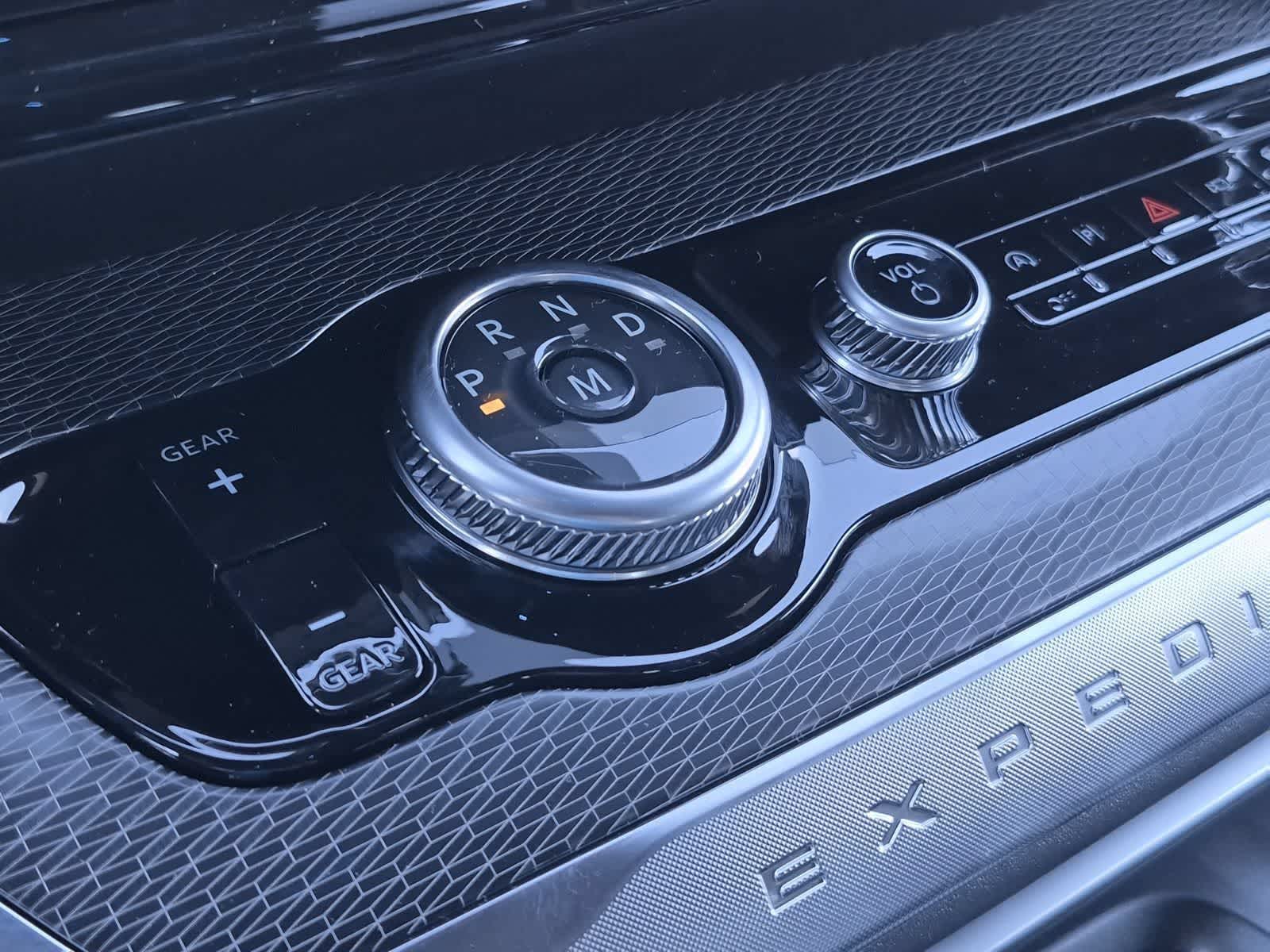 Thumbnail: 2027 Ford Expedition - 34