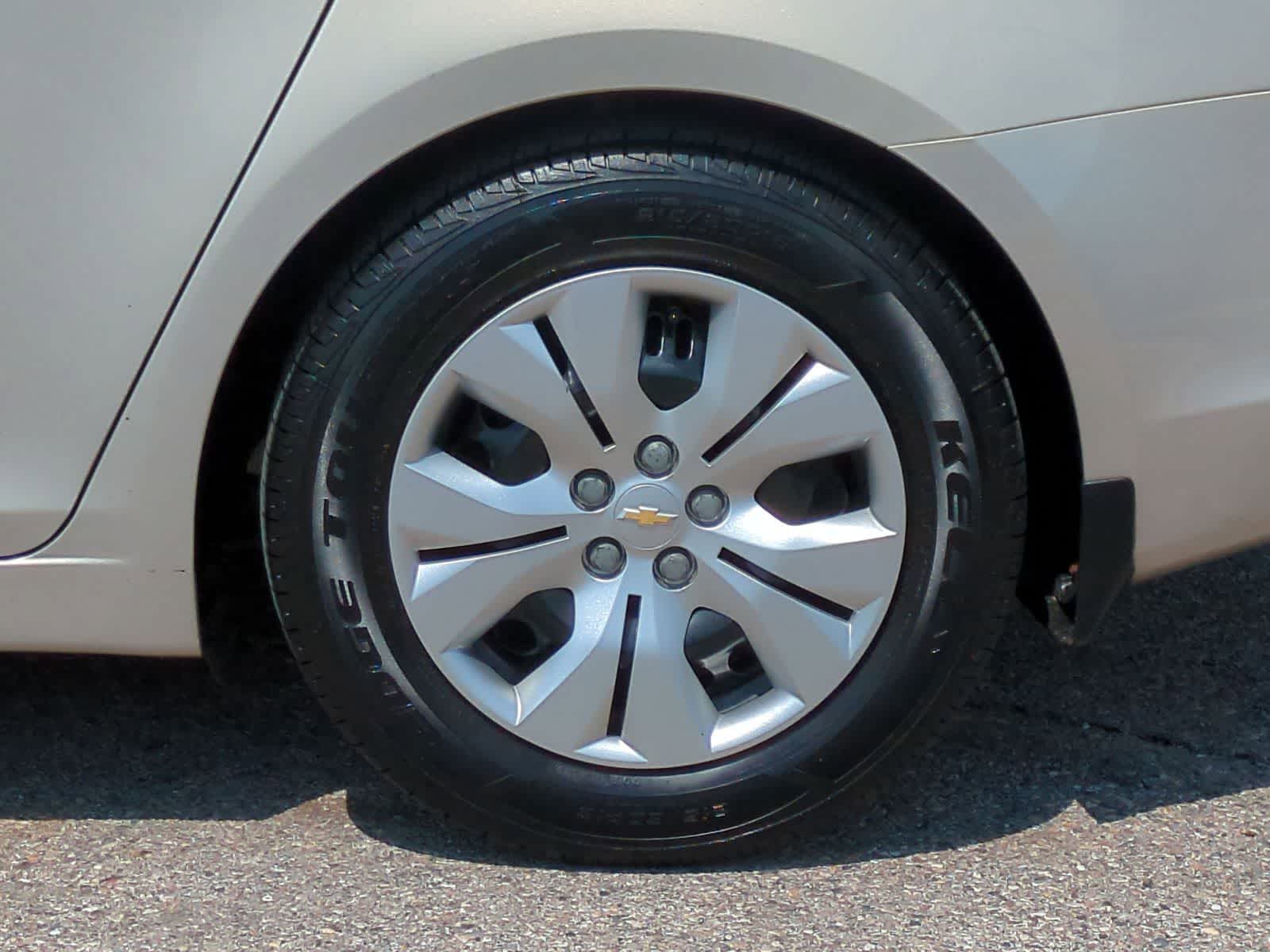 Thumbnail: 2012 Chevrolet Cruze - 14