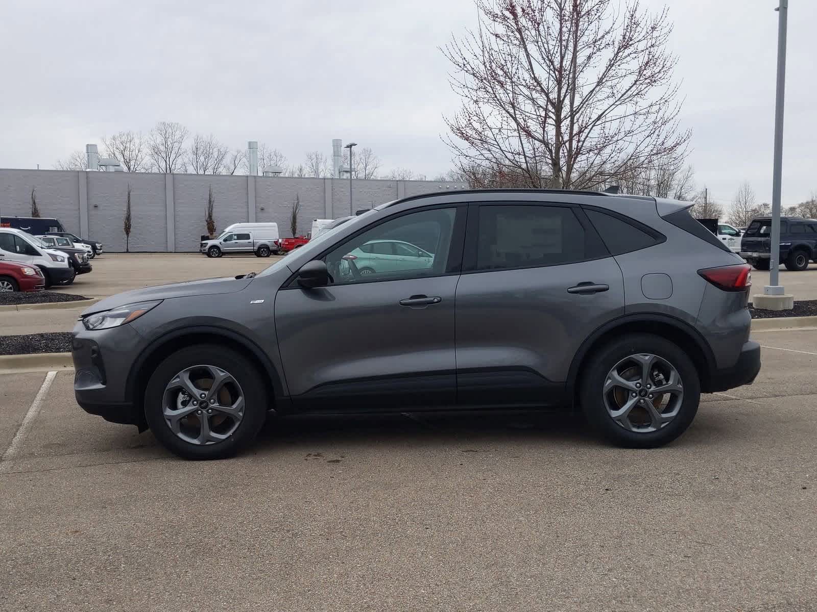 2025 Ford Escape ST-Line 5