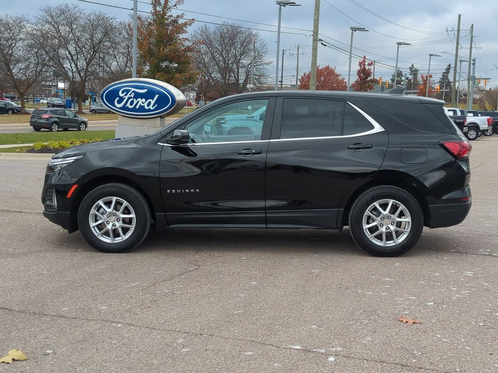 Thumbnail: 2023 Chevrolet Equinox - 5