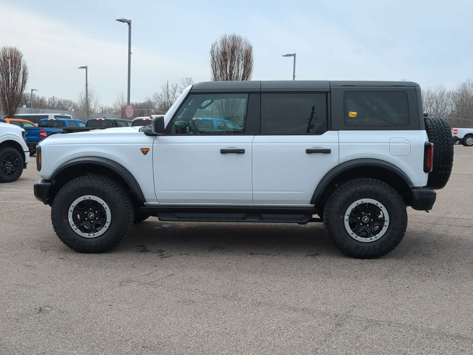 Thumbnail: 2026 Ford Bronco - 5
