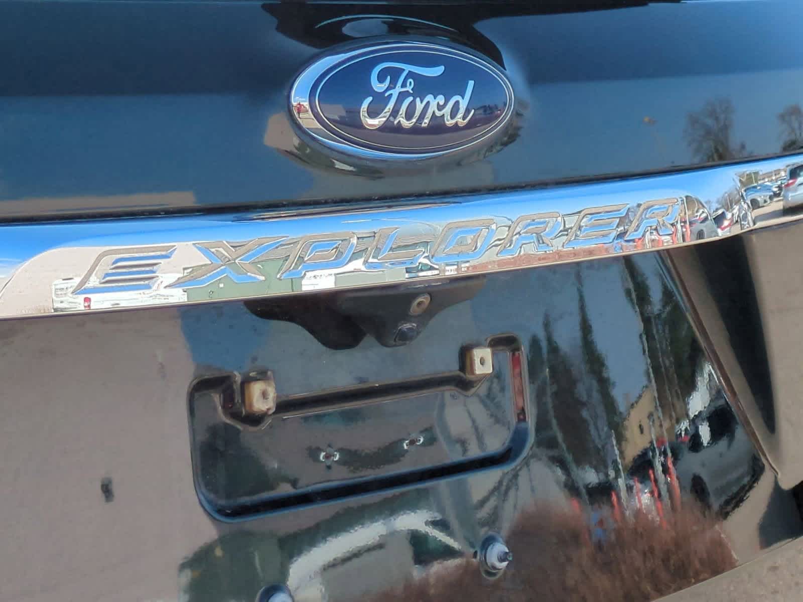 Thumbnail: 2016 Ford Explorer - 13