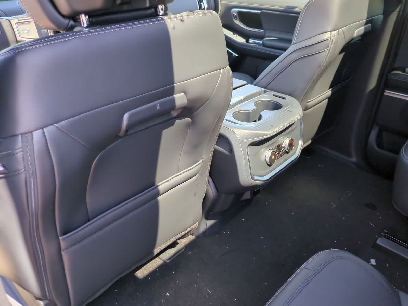 Thumbnail: 2026 Ford Expedition MAX - 18
