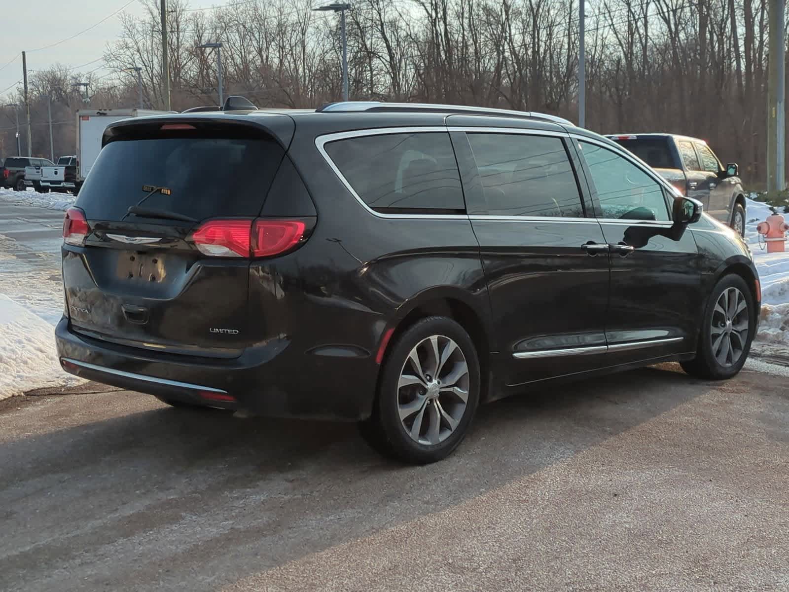 Thumbnail: 2020 Chrysler Pacifica - 8