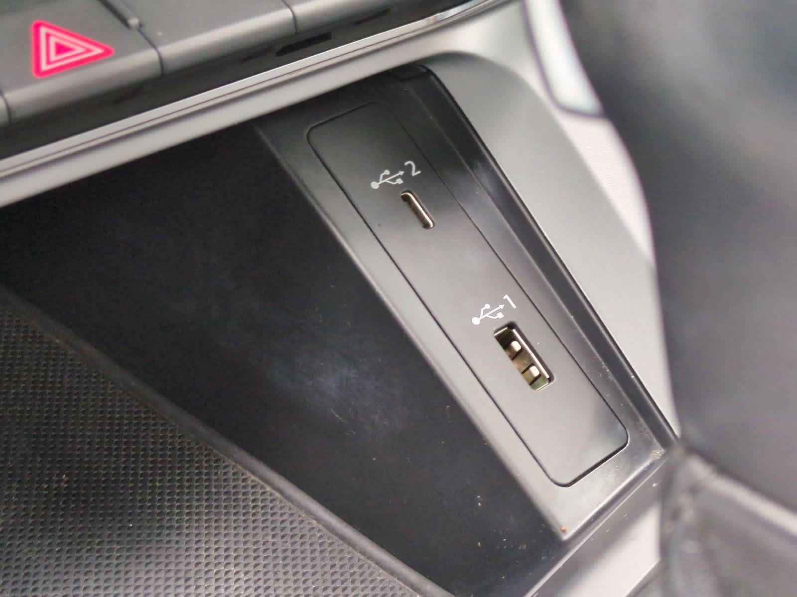 Thumbnail: 2020 Audi Q3 - 33