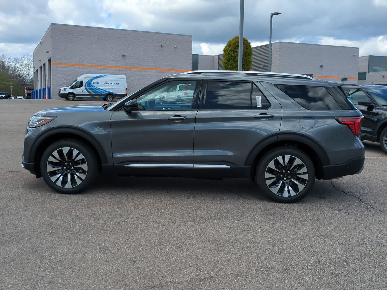 Thumbnail: 2026 Ford Explorer - 5