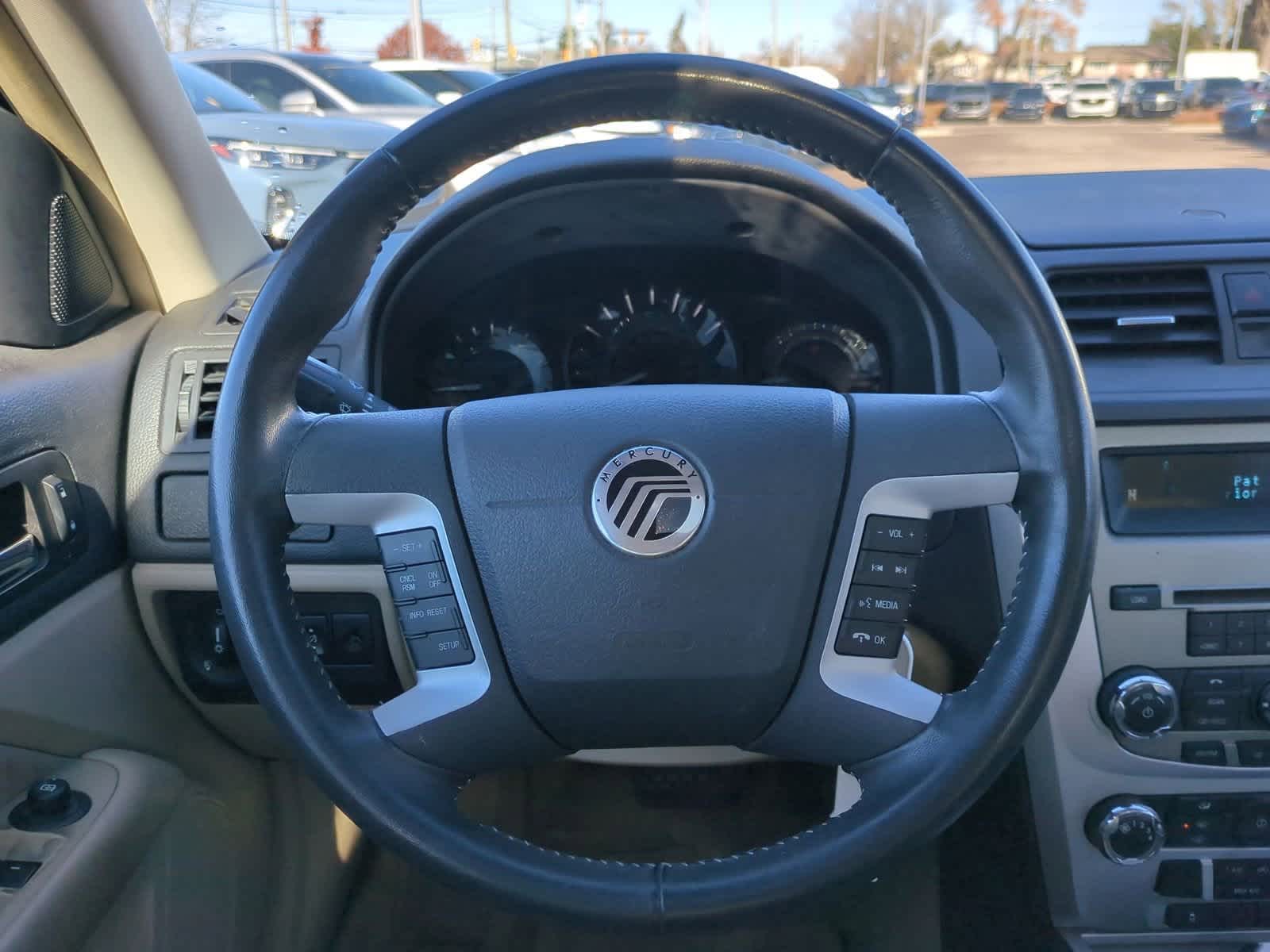 Thumbnail: 2010 Mercury Milan - 24