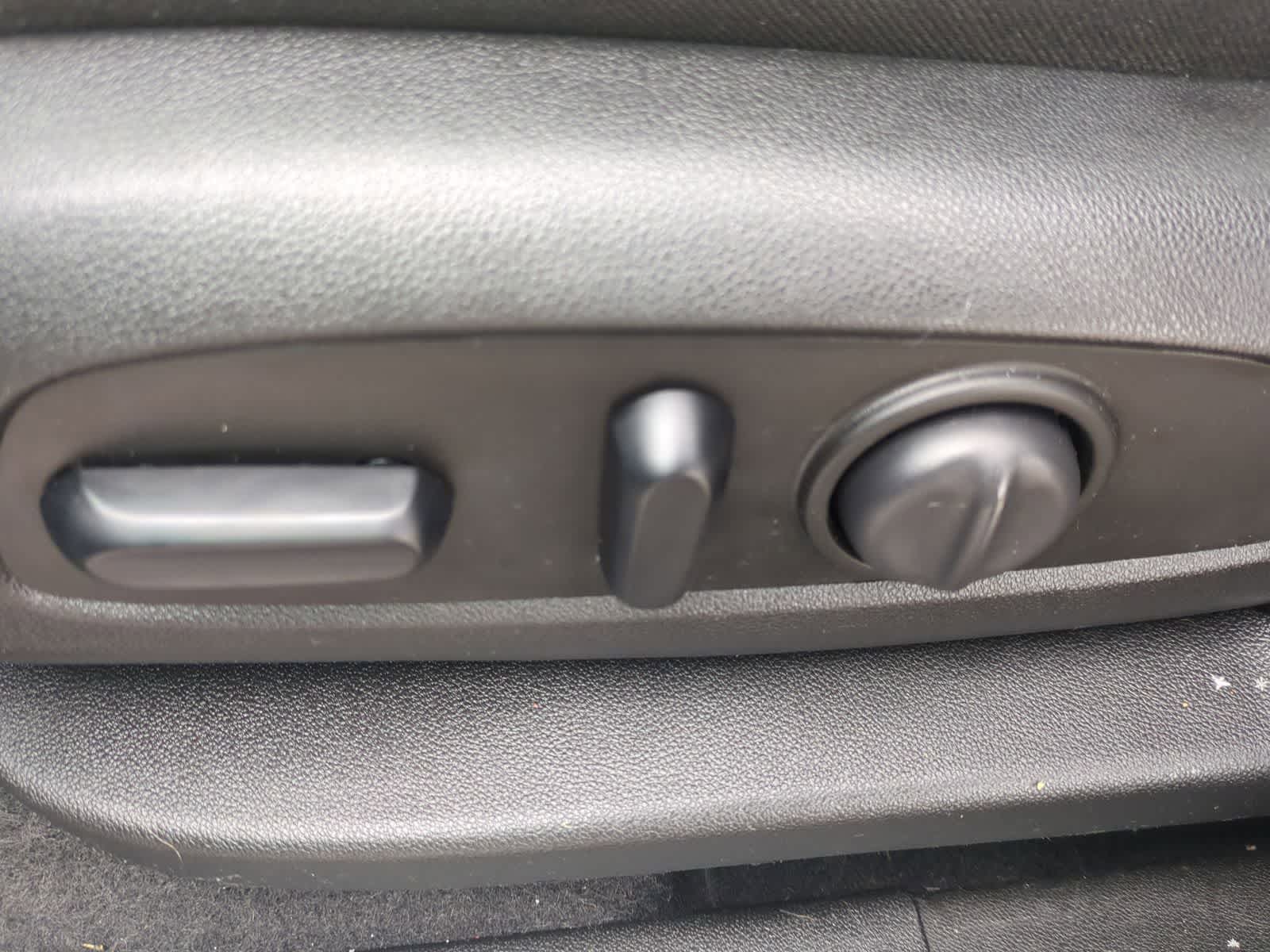 Thumbnail: 2020 Chevrolet Equinox - 17