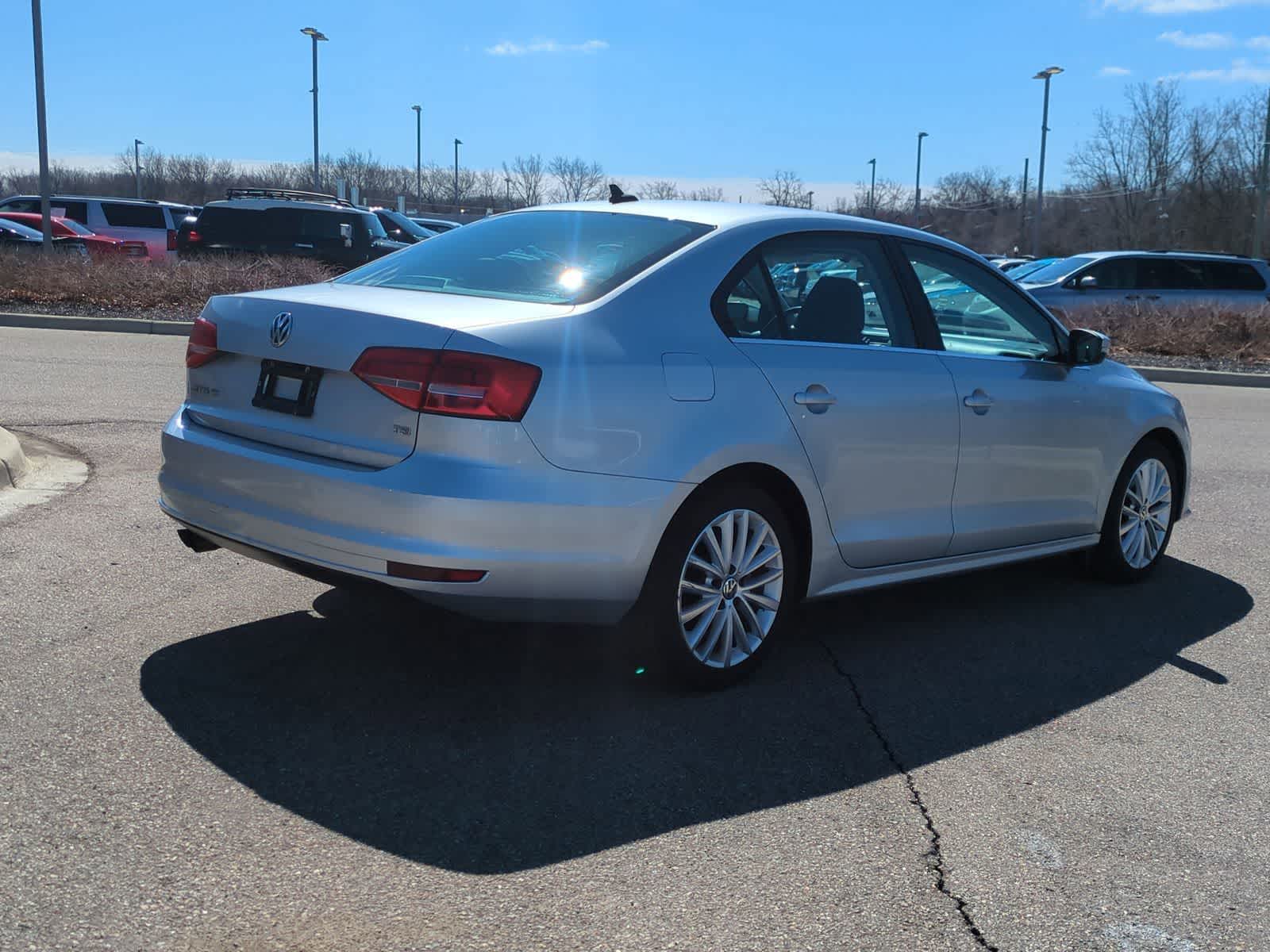 Thumbnail: 2015 Volkswagen Jetta - 8